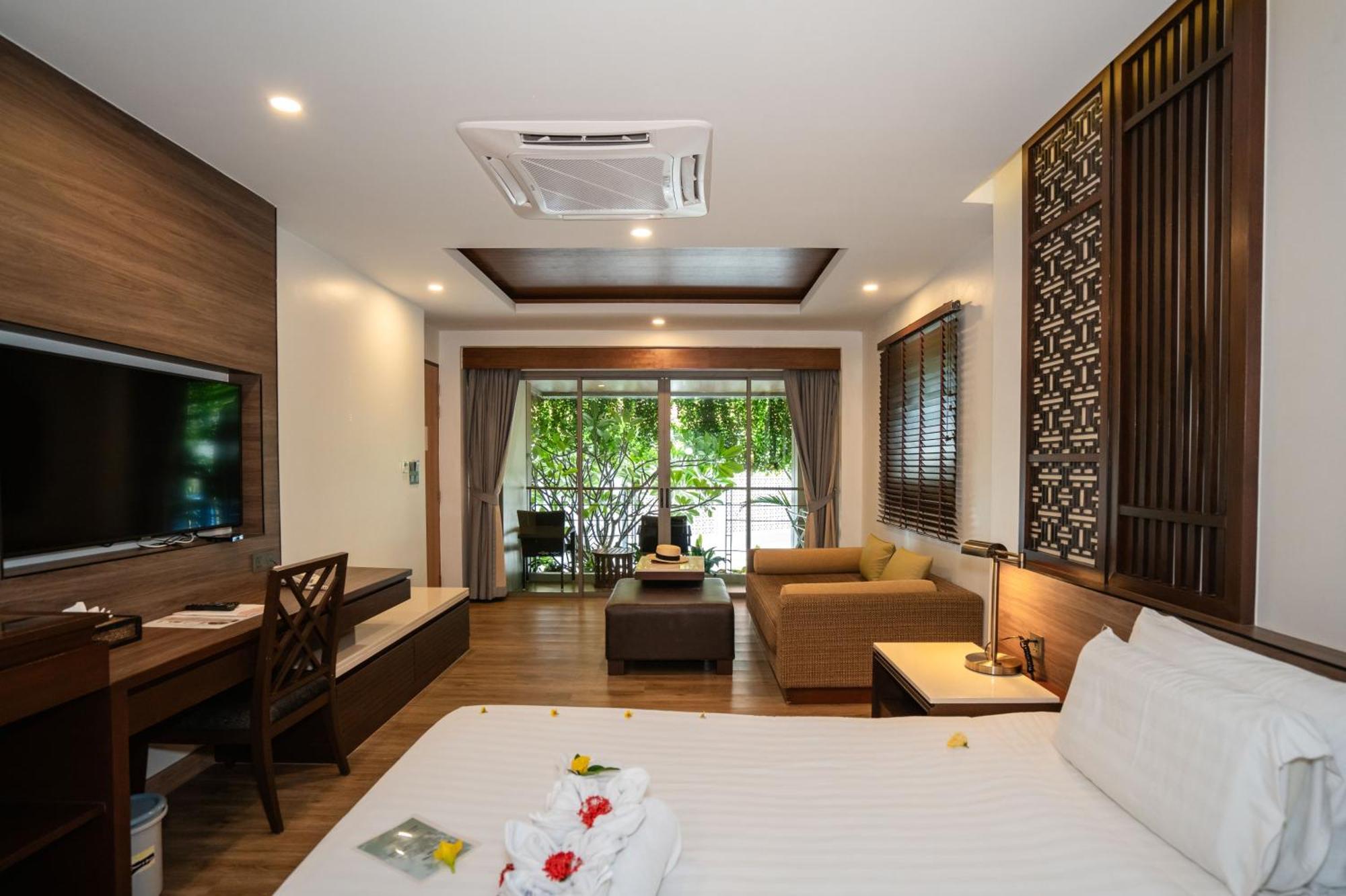 Le Resort And Villas Rawai Buitenkant foto Deluxe Pool Access